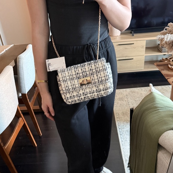 Tweed textured crossbody checked bag - Picture 9 of 9